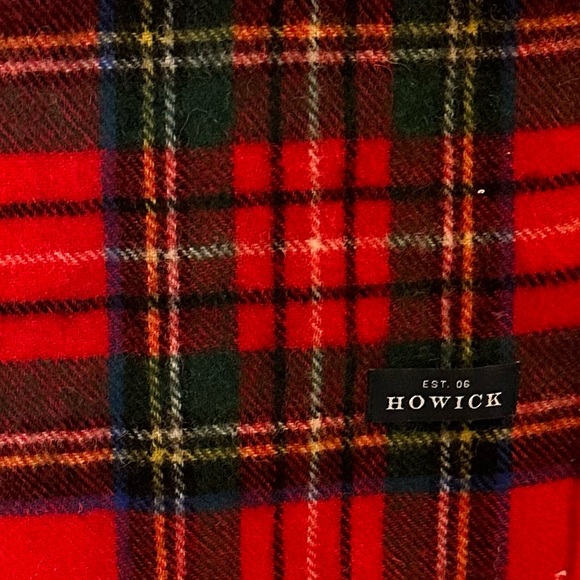Howick Classic Royal Stewart Plaid Scarf - Picture 5 of 6